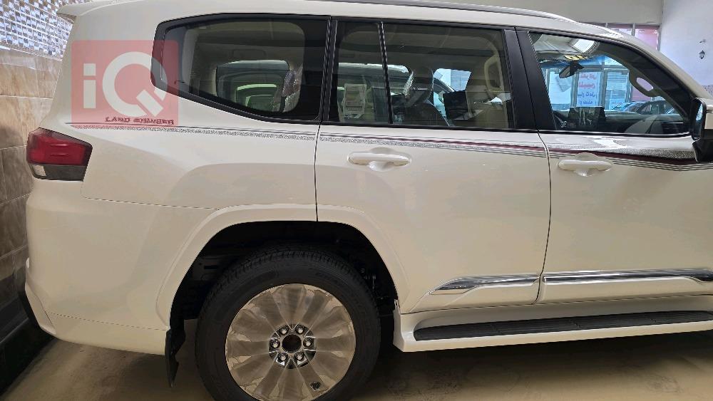 تويوتا لاندكروزر